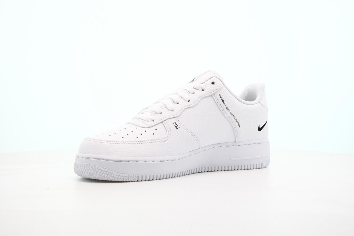 Nike AIR FORCE 1 LV8 UTILITY 